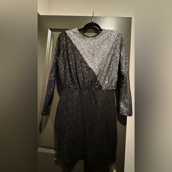 EXPRESS Color Block Sequin Strong Shoulder Mini Dress - Picture 1 of 12